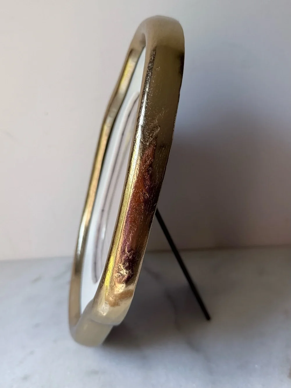 Organic gold metal irregular oval shape picture frame